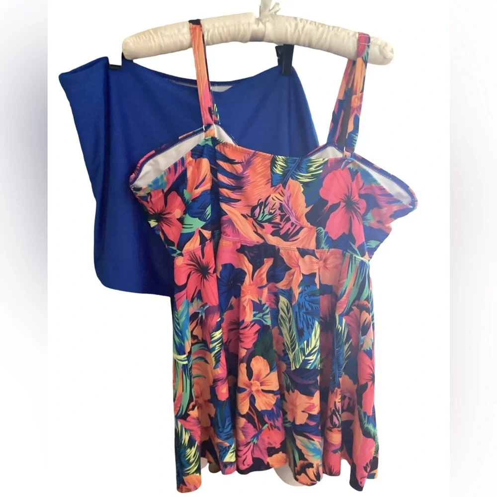 🪻 Plus Size Swimsuit Size 3X - Picture 3 of 4